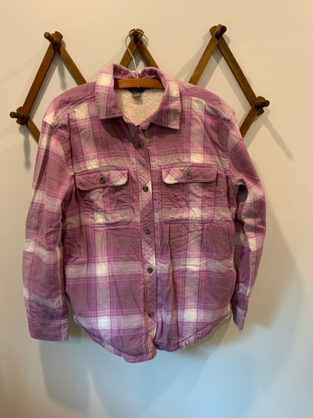 Eddie Bauer Women’s Flannel Shirt Jacket w/ Sherpa Lining in Medium
